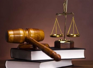 محكمة جنايات نجع حمادي تصدر حكمًا ببراءة متهمة من محاولة قتل زوجة زوجها الثانية في قنا